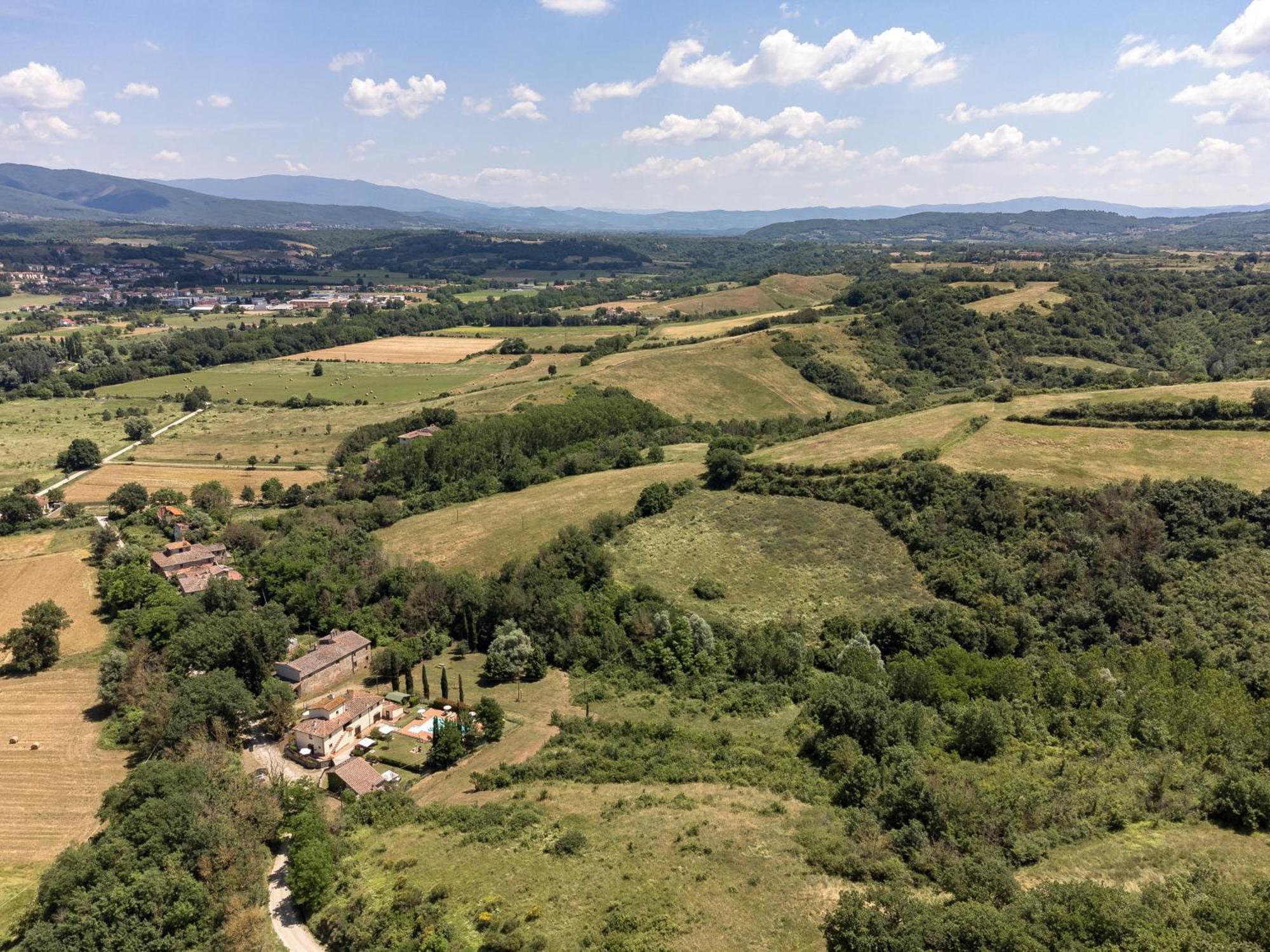 Borgo Santa Maria In Valle Laterina Exterior photo