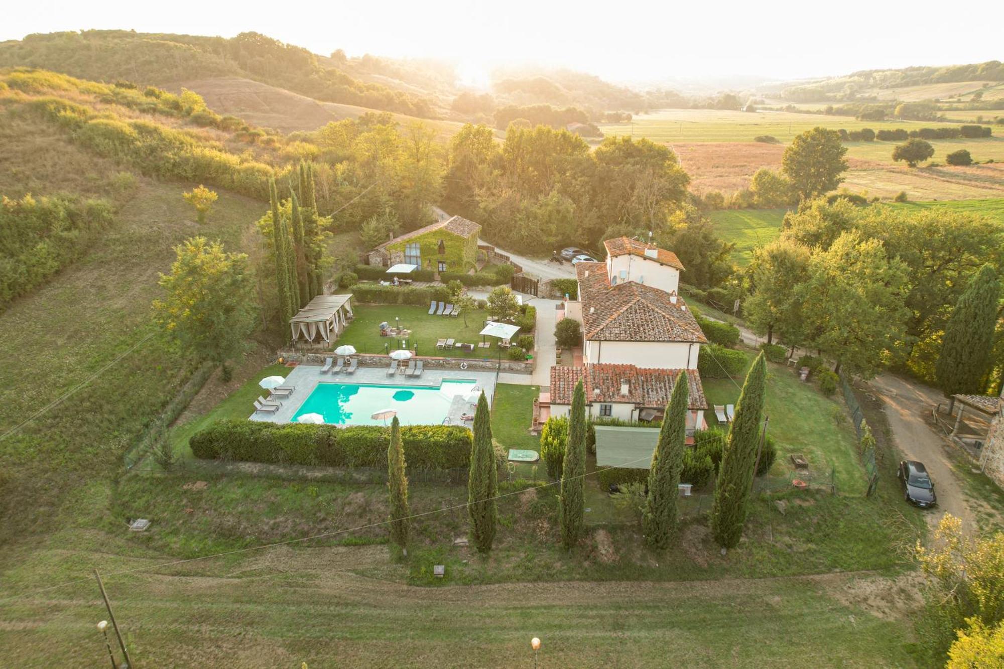 Borgo Santa Maria In Valle Laterina Exterior photo