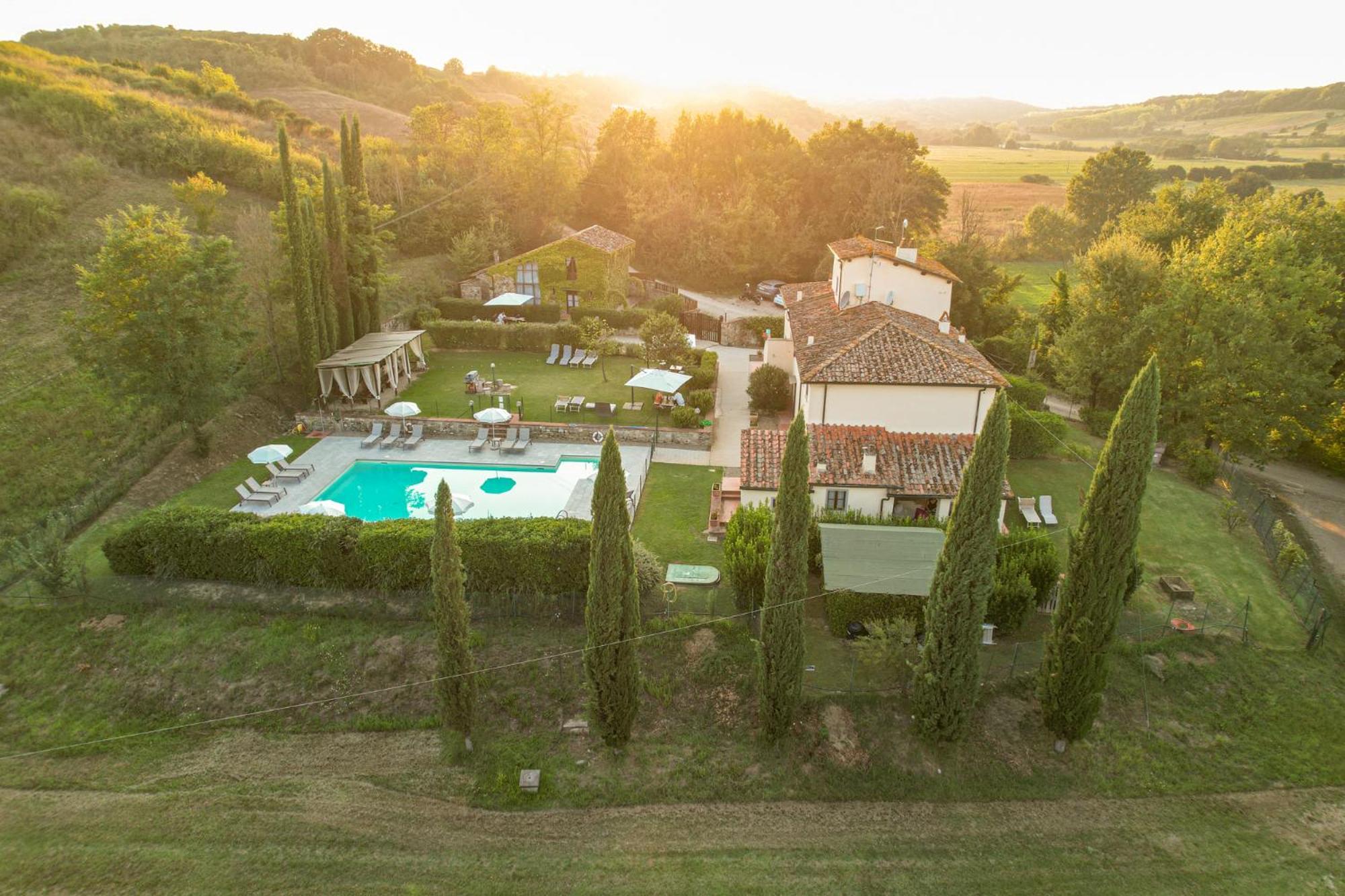 Borgo Santa Maria In Valle Laterina Exterior photo