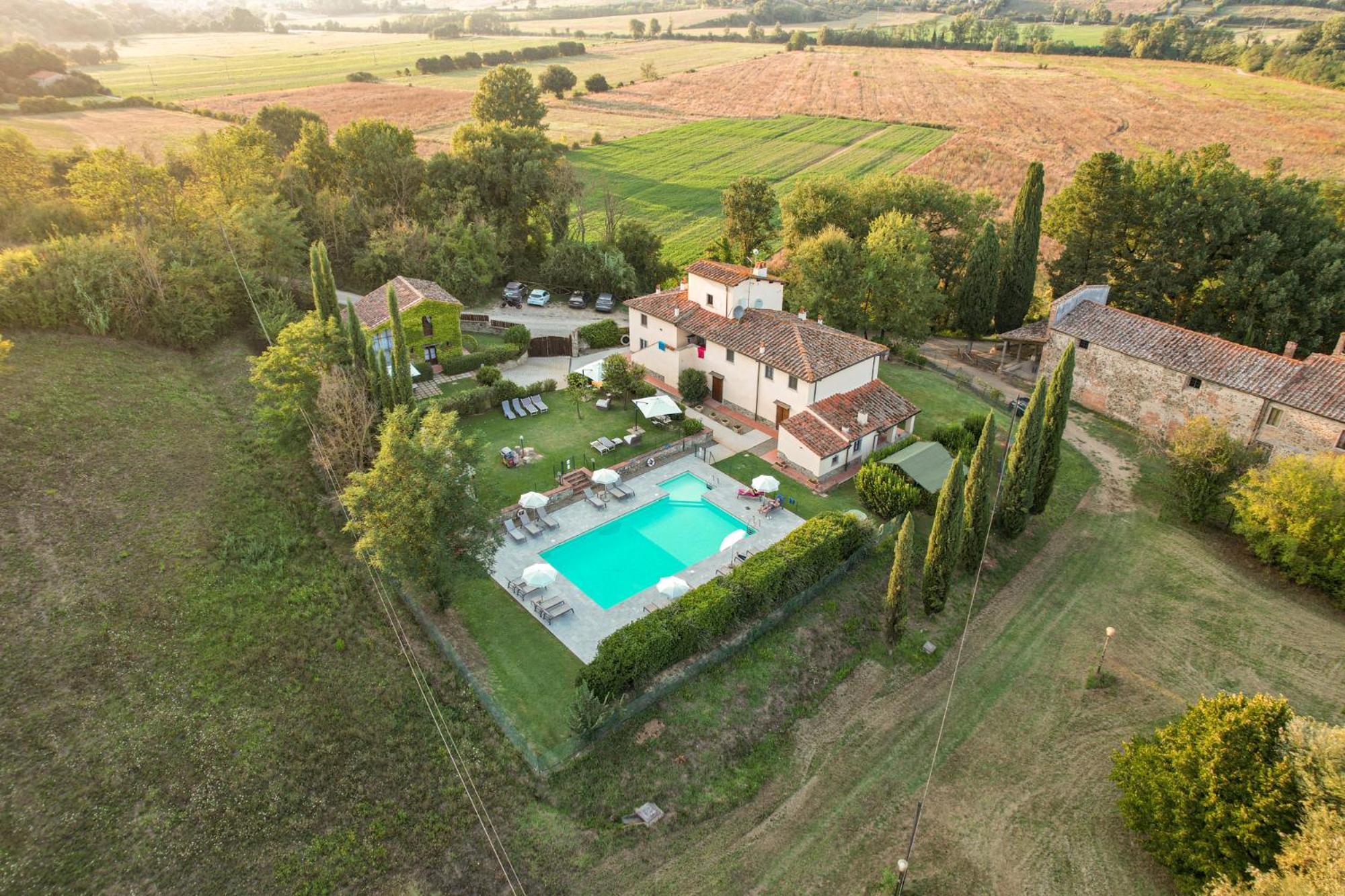 Borgo Santa Maria In Valle Laterina Exterior photo