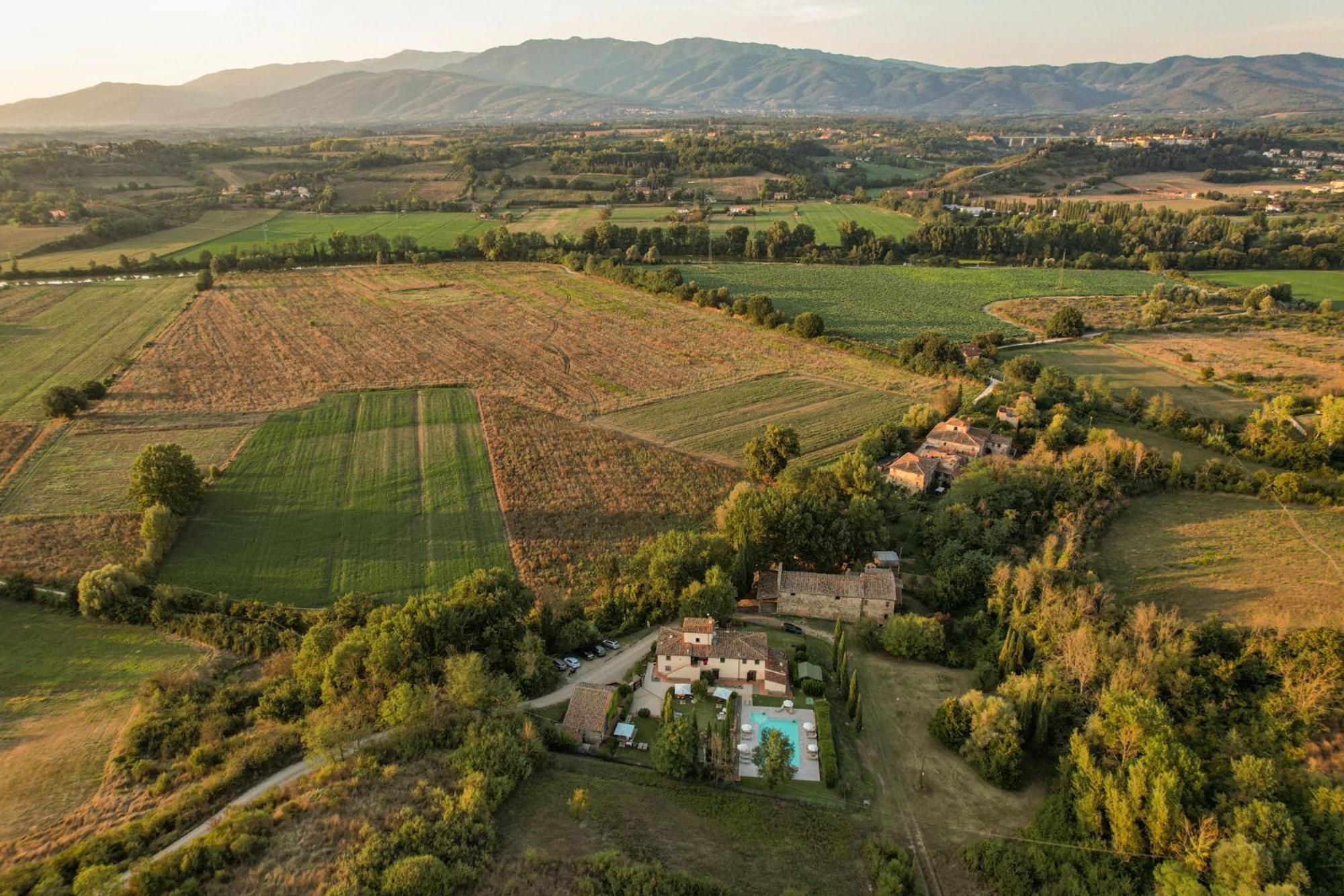 Borgo Santa Maria In Valle Laterina Exterior photo