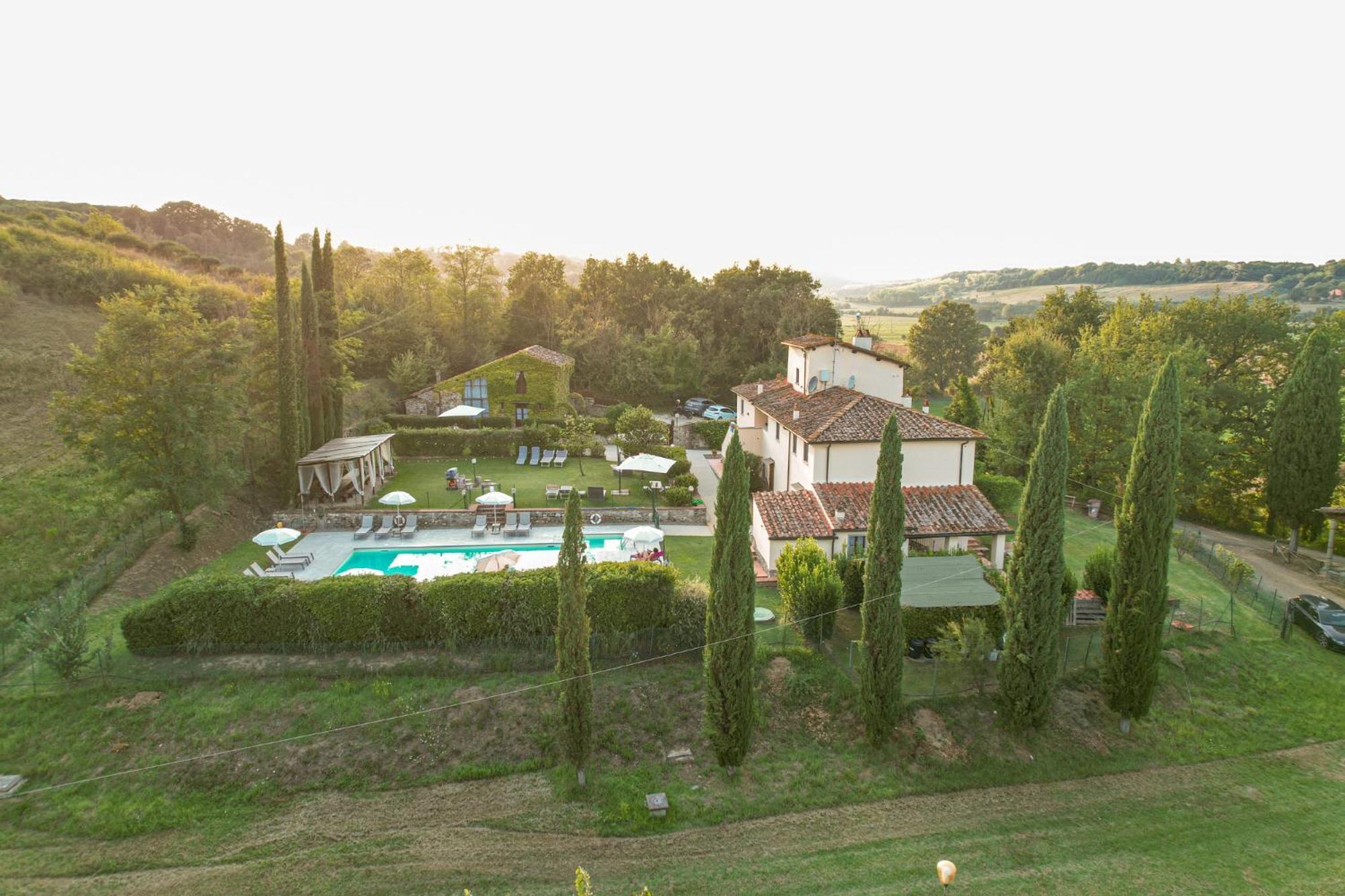 Borgo Santa Maria In Valle Laterina Exterior photo
